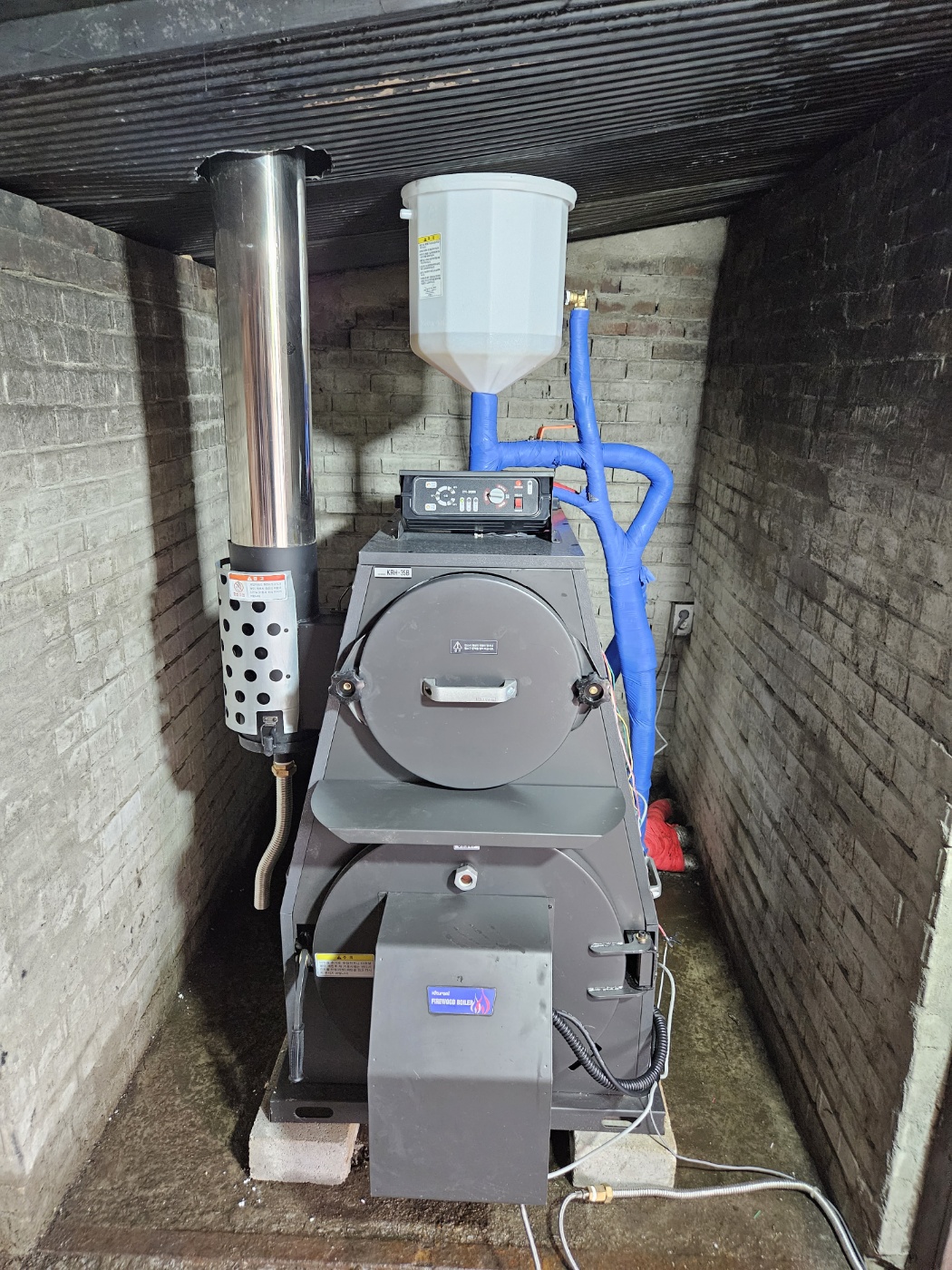 /user/0/0415419226/editor/2310/409ef4264eb0a9b95554e74bbe16468e_1698303807_949.jpg 이미지크게보기